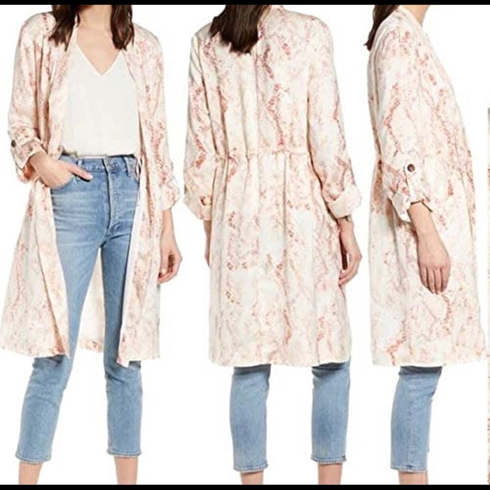 Cupcakes and Cashmere Trench